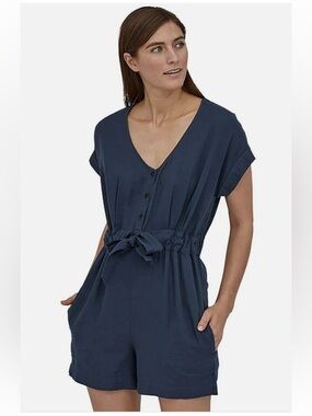 Patagonia Women’s Organic Cotton Gauze Romper Size Large Like New! Navy Blue